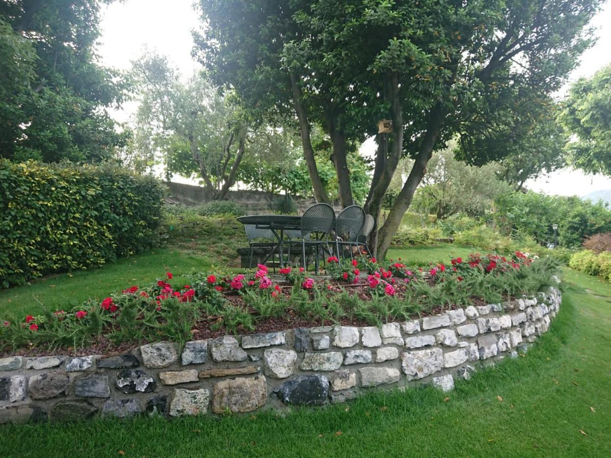 Villa Primula Беладжо Екстериор снимка